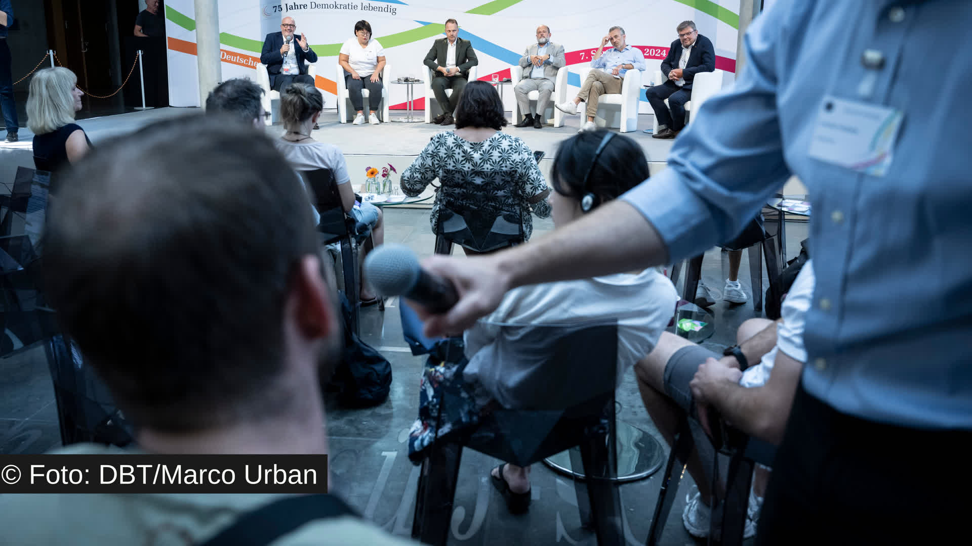 TEA: Podiumsdiskussion des Bildungsausschusses zur Wissenschaft in der Politik
